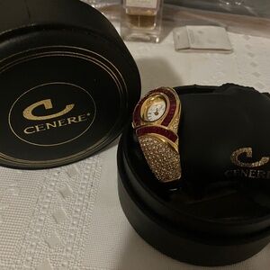 Gold plated Genere Quarts Brand Watch